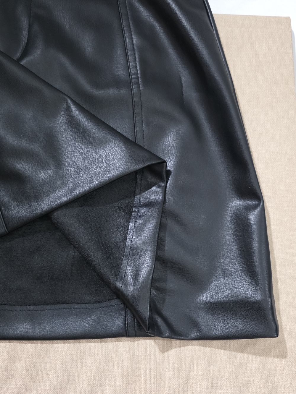 NWOT Zara Topstitched Faux Leather Mini Skirt - Black Size L - Picture 7 of 10